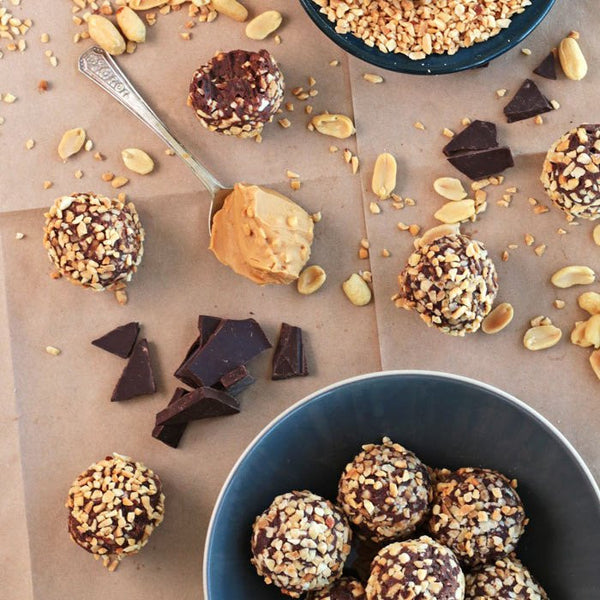 PEANUT BUTTER PROTEIN BALLS